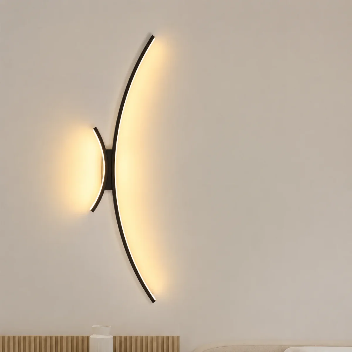 Modern LED Wall Light | Linear Wall Sconce for Bathroom, Living Room & Dining Spaces - Image 3